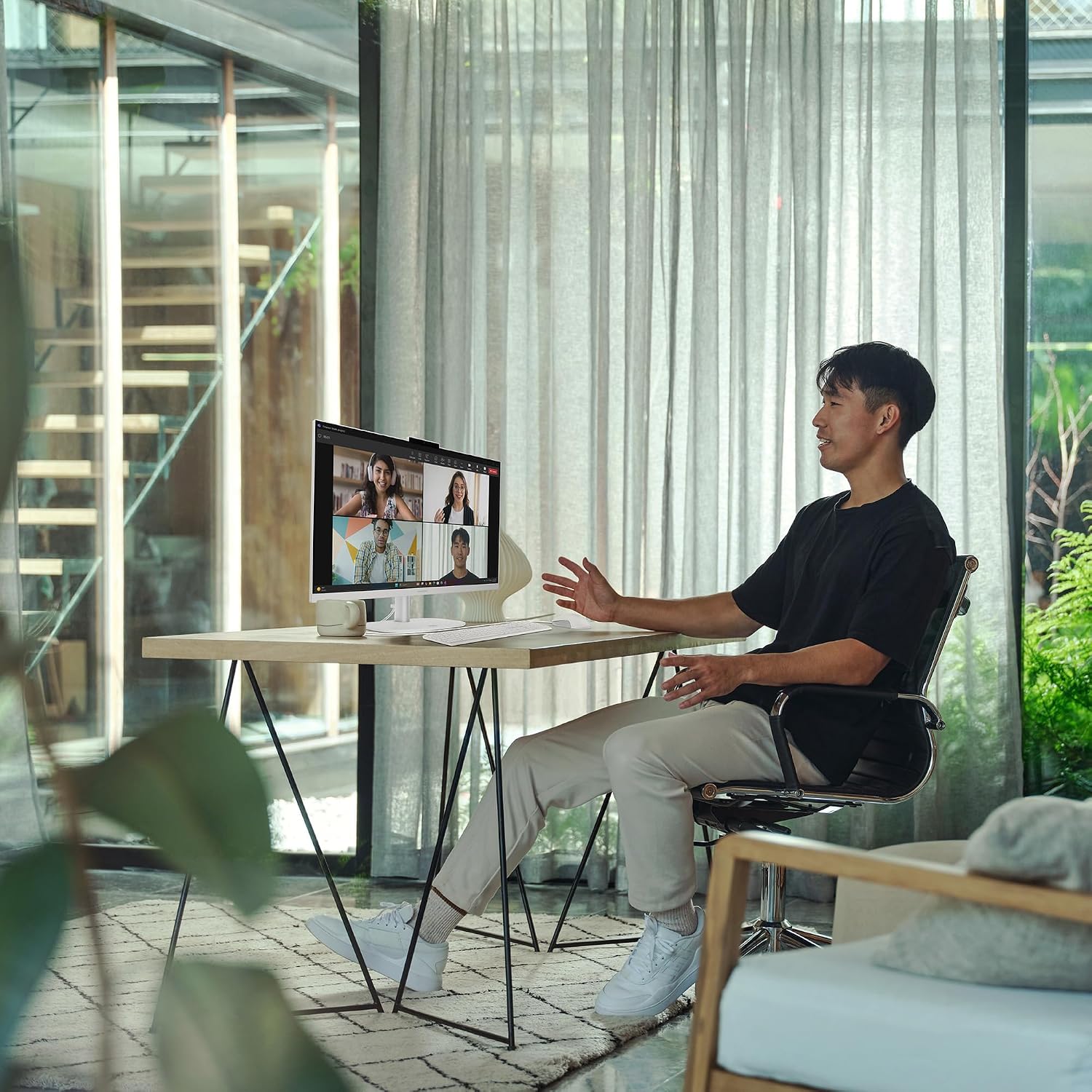 HP OmniStudio 23.8 inch All-in-One Desktop PC, FHD Display, AMD Ryzen 5 40, 8 GB RAM, 512 GB SSD, AMD Radeon Graphics, Windows 11 Home, Cotton White, 24-cv0002 (2026)